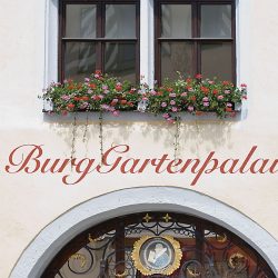 burggartenpalais-hausfront1